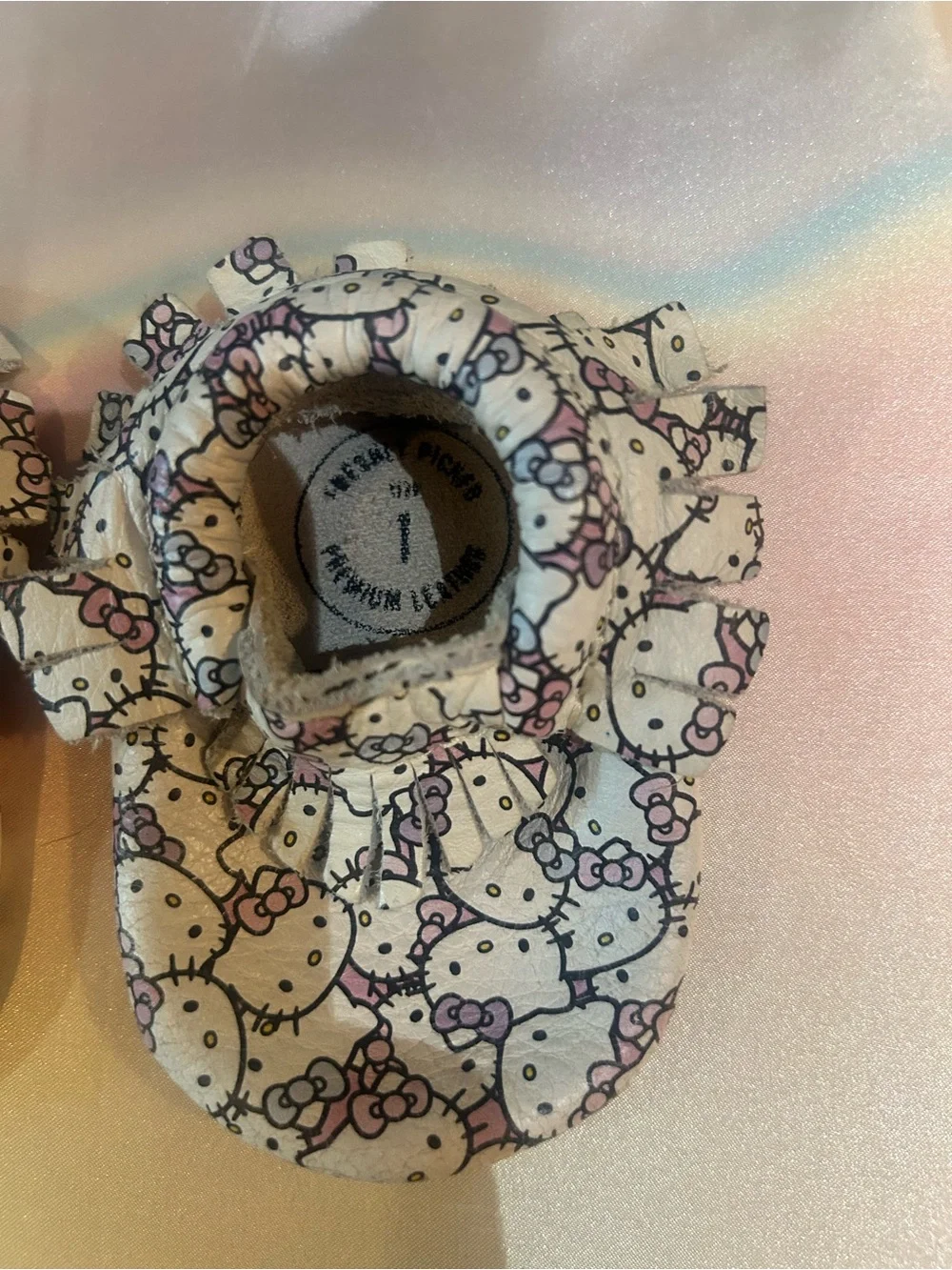 🩷 Freshly Picked x Hello Kitty limited edition size one moccasins